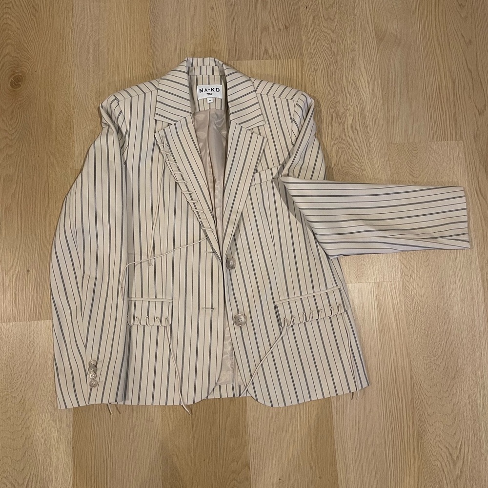 NA-KD Pin Stripe Blazer - Cream and Navy
